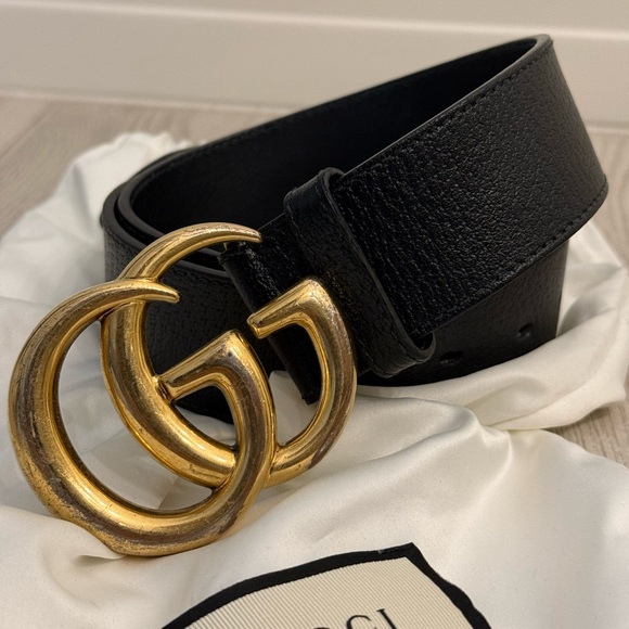 Gucci Black Belt with Gold GG Buckle - Picture 1 of 5